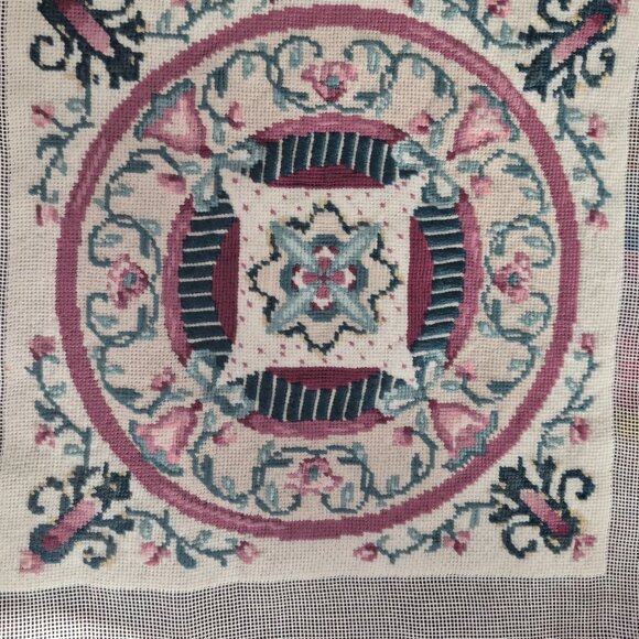 Needlepoint  finished canvas-12 inch x 12 inches Vintage - Picture 3 of 4